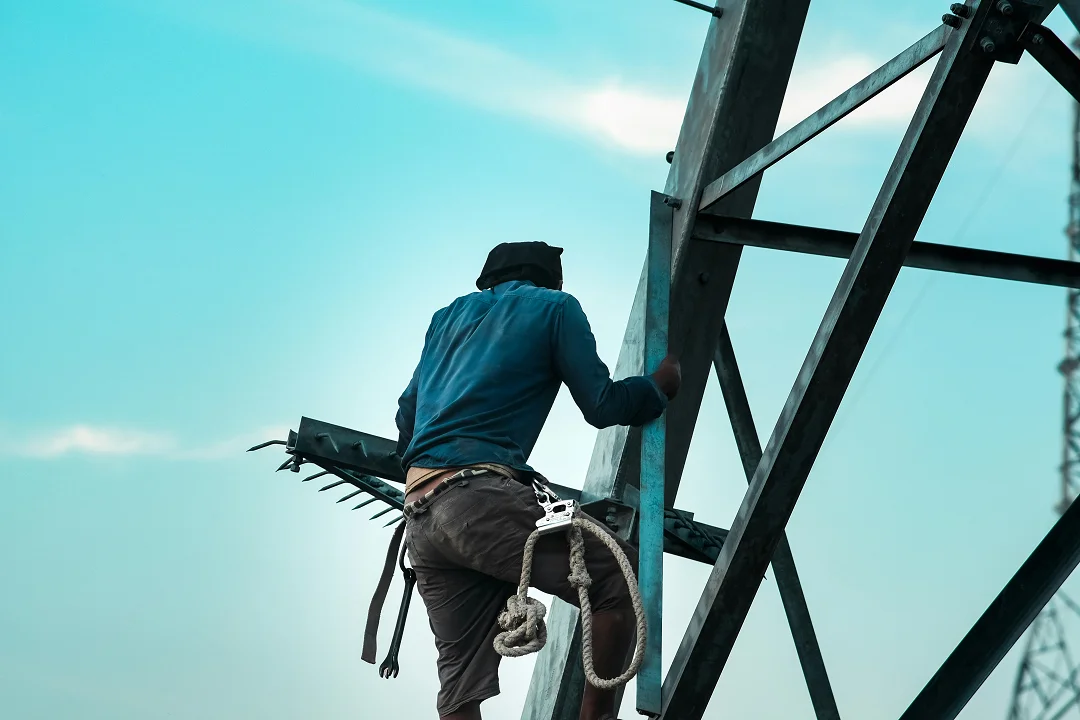 Bagaimana Risiko Pekerjaan Mempengaruhi Premium Insurans Hayat di Malaysia